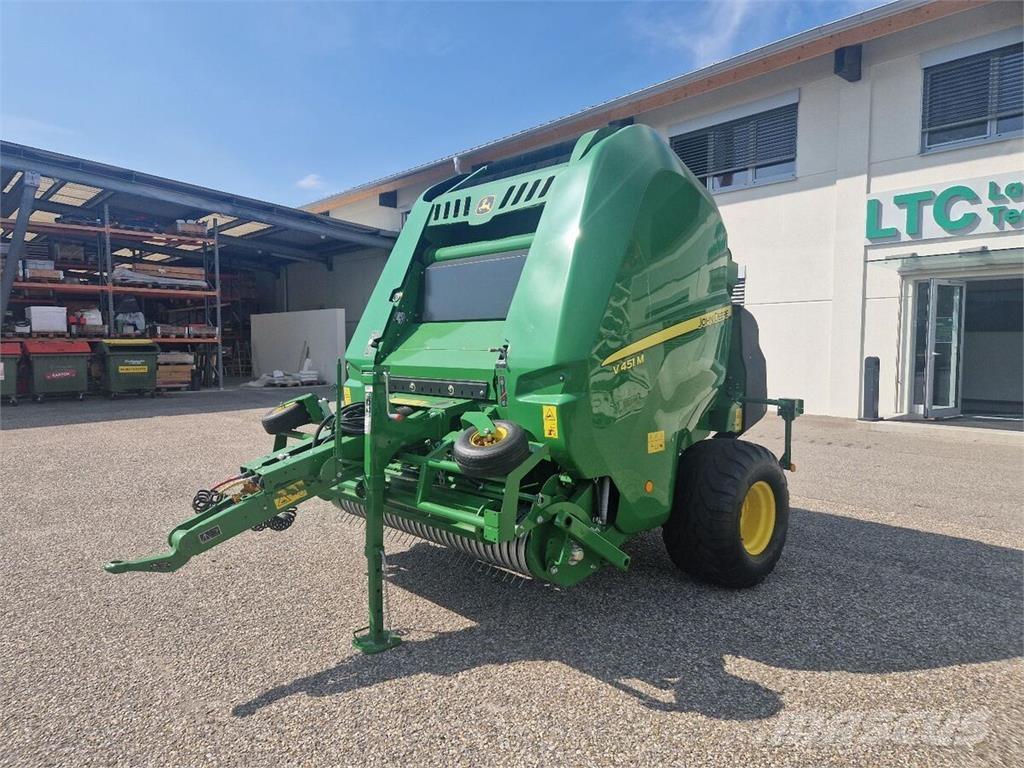 John Deere V451M Rolo balirke