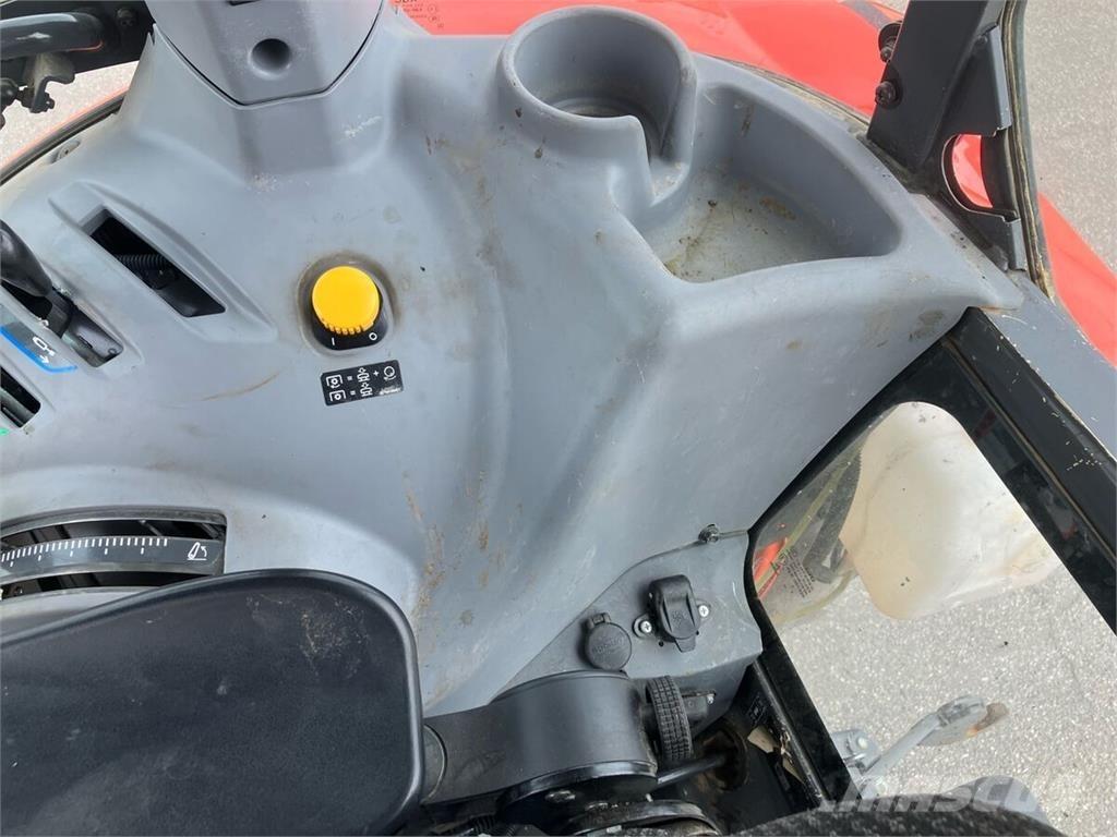 Kubota M4072 Traktori