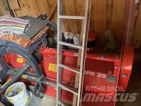 Kuhn BPR 28 Kosilice za pašnjak