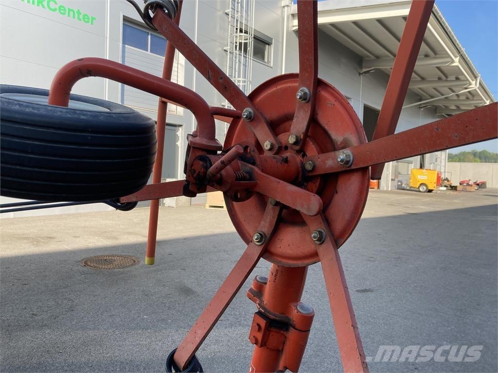 Kuhn GF 4201 HM Okretači i sakupljači sijena