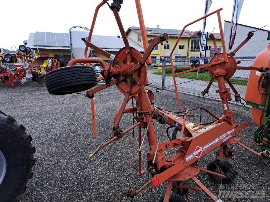 Kuhn GF 4201 MH Okretači i sakupljači sijena