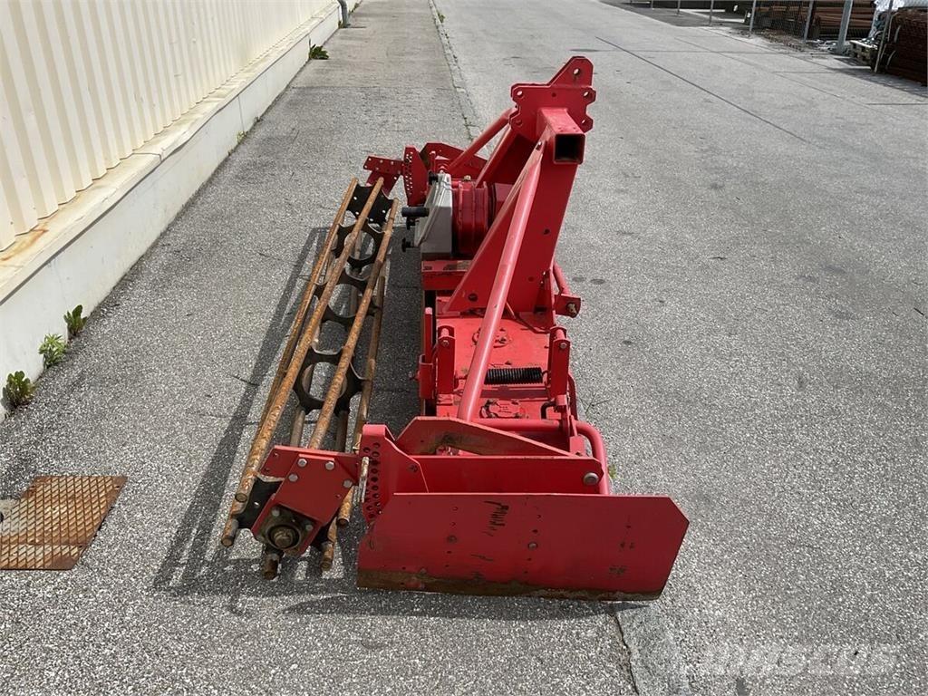 Lely 3025 Tanjurače