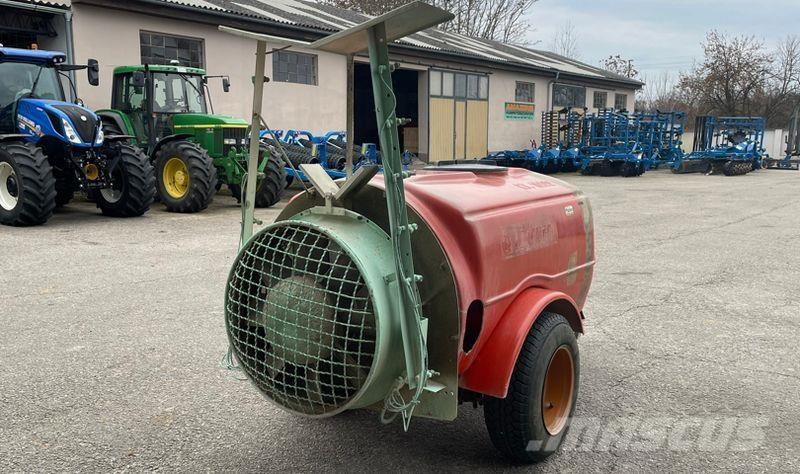 Lochmann RP 10/32 Vučene prskalice