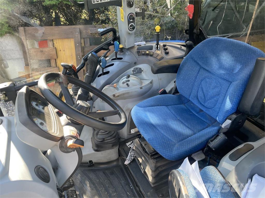 New Holland T4.85 Traktori