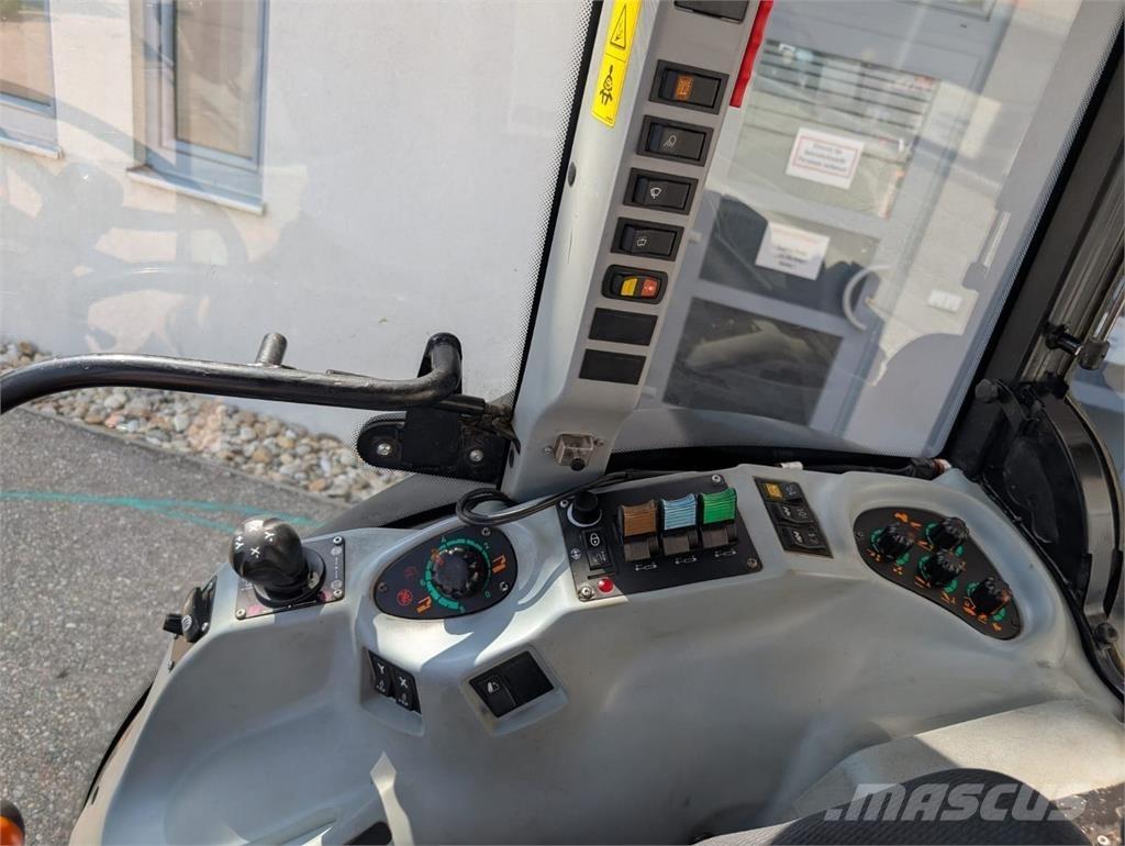 New Holland T4.90 F Traktori