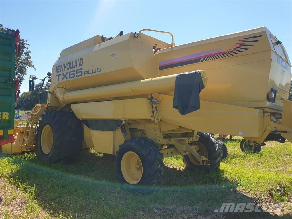New Holland TX 65 Kombajni