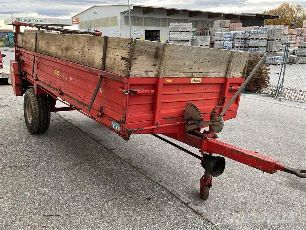 Pöttinger 4000 Rasipači gnojiva