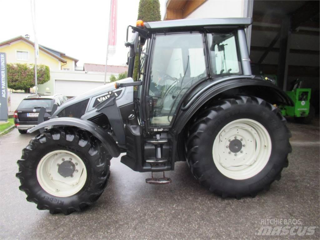 Valtra N 93 HiTech5 Traktori