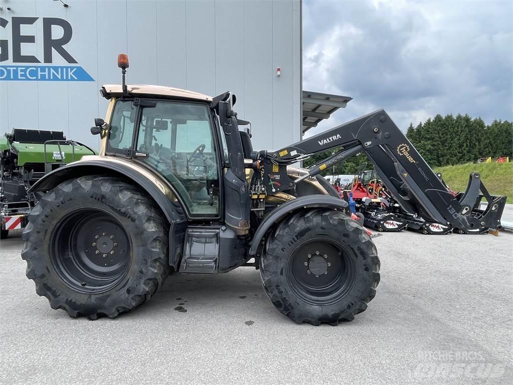 Valtra N174 HiTech Traktori