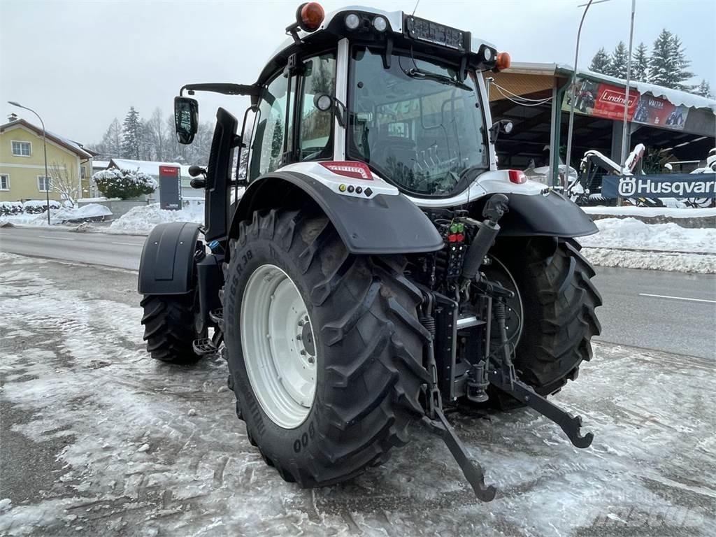Valtra N175 Active Traktori