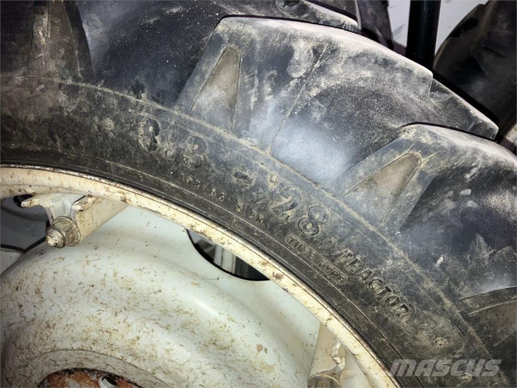  W7x28 Gume, kotači i naplatci