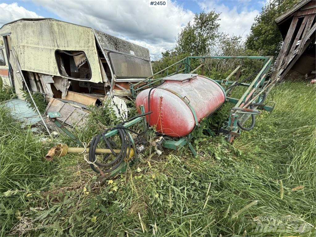 Moteska 900 liter Prskalice za vinogradstvo