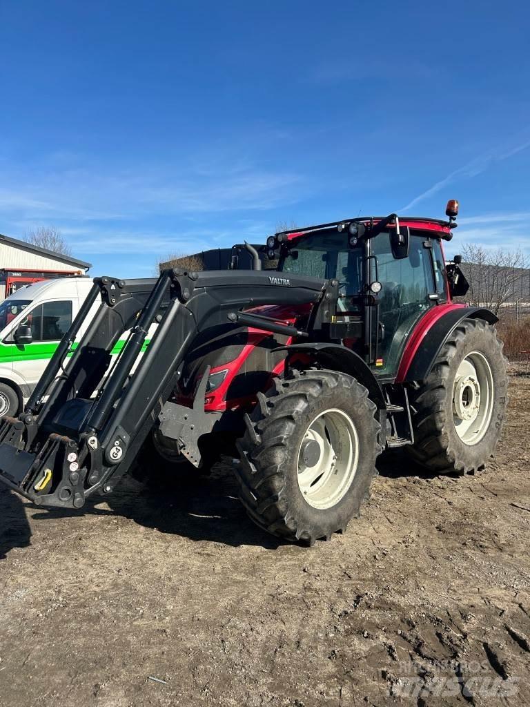 Valtra 134LH Traktori