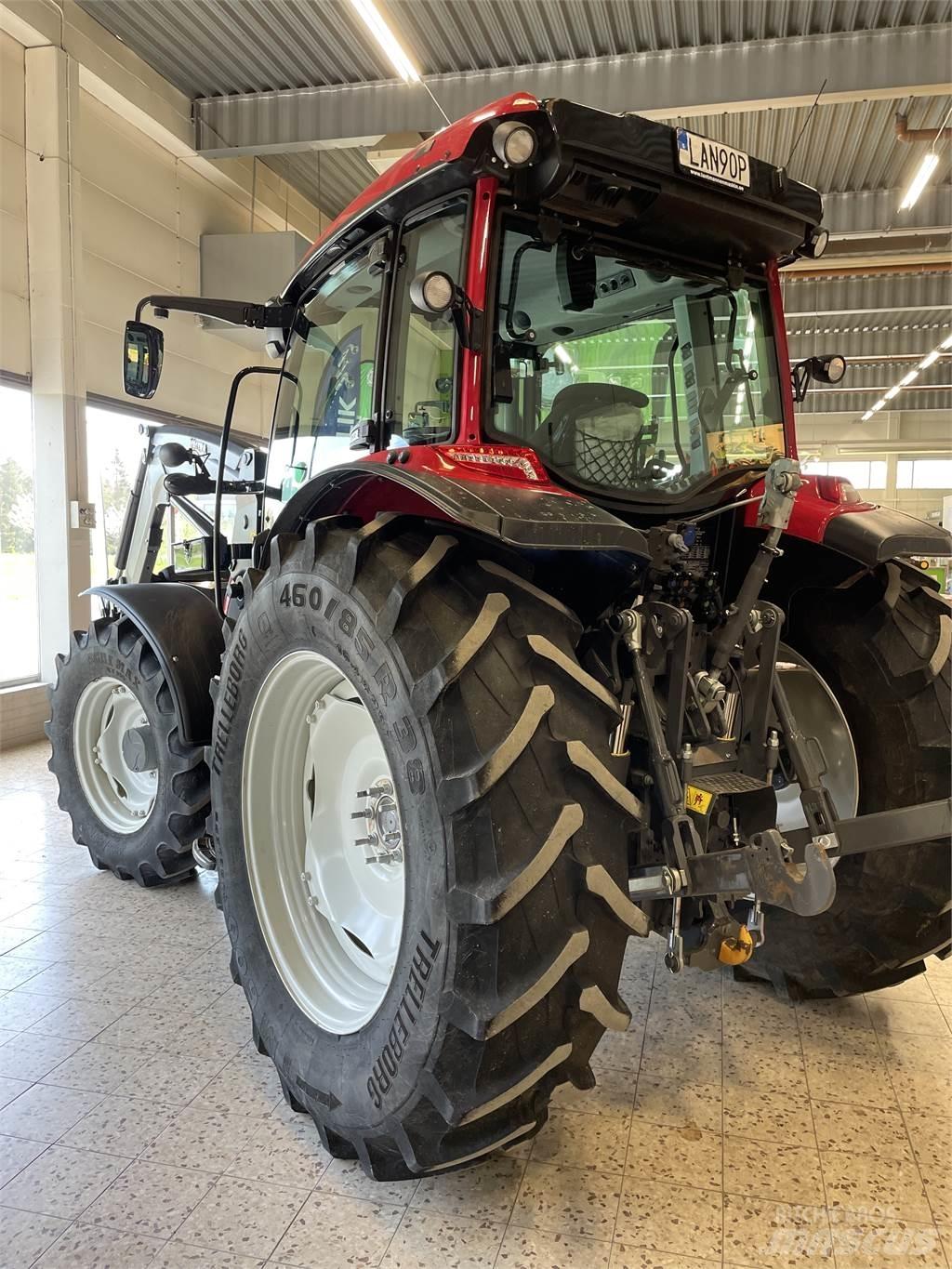 Valtra 135LH Traktori