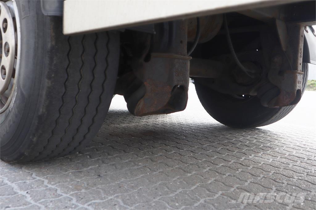 KLC Trailer 34 pl. Poluprikolice sa ceradom