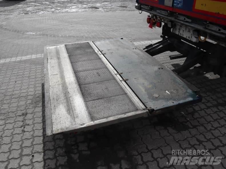 Krone 34 pl. Poluprikolice sa ceradom