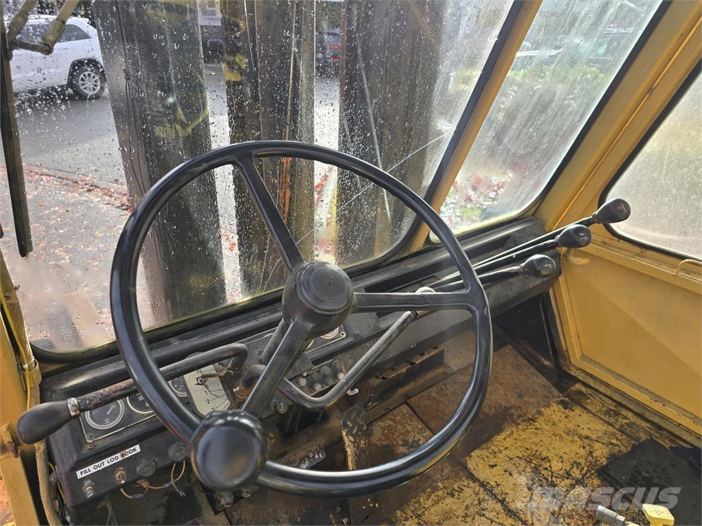 CAT V200B STR Građevinarstvo – ostalo