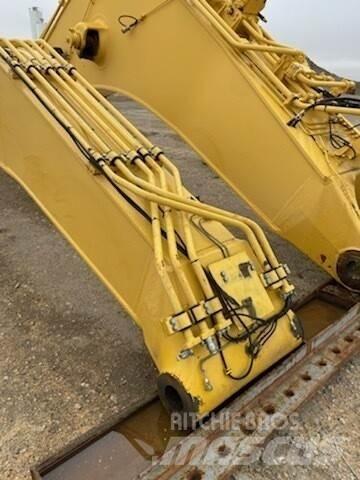 Komatsu  Bageri na kotačima