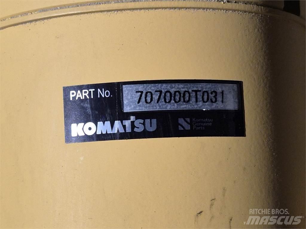 Komatsu 707-00-0T031 Transport – ostalo