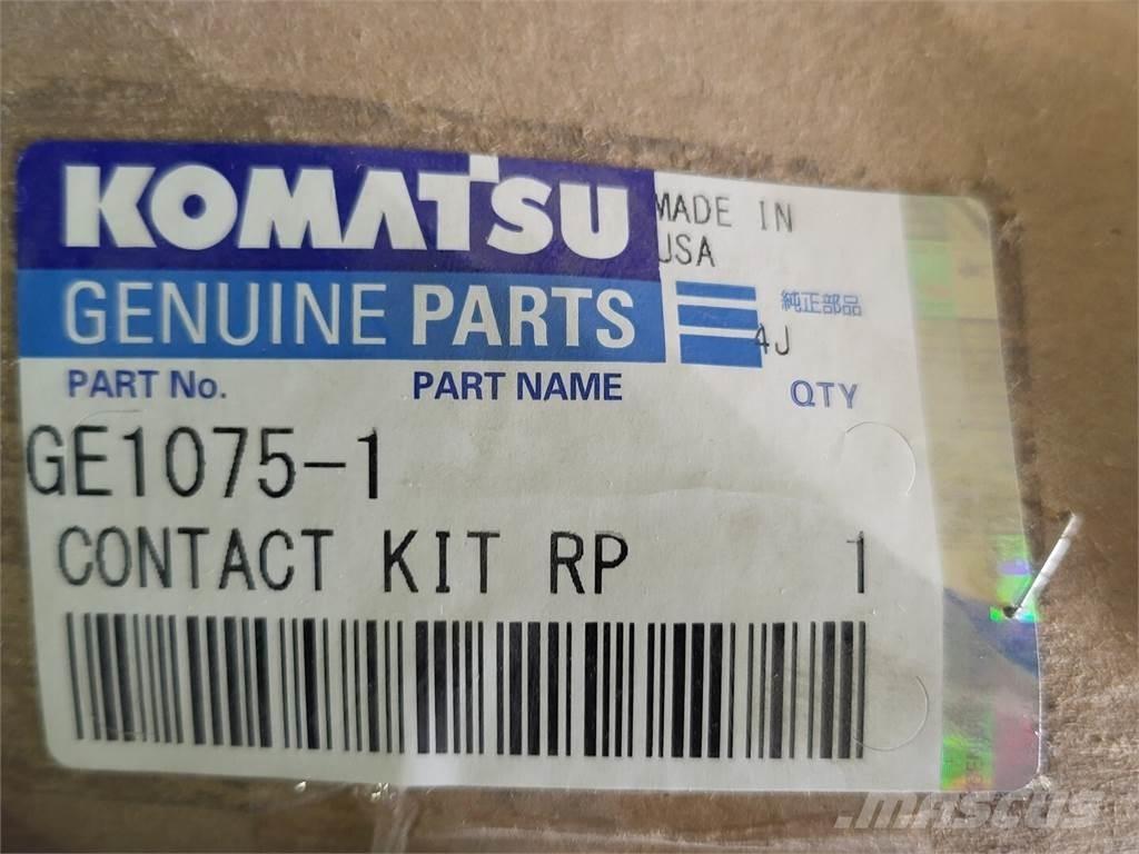 Komatsu GE1075-1 Zglobni demperi