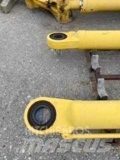 Komatsu PC800 Bageri na kotačima
