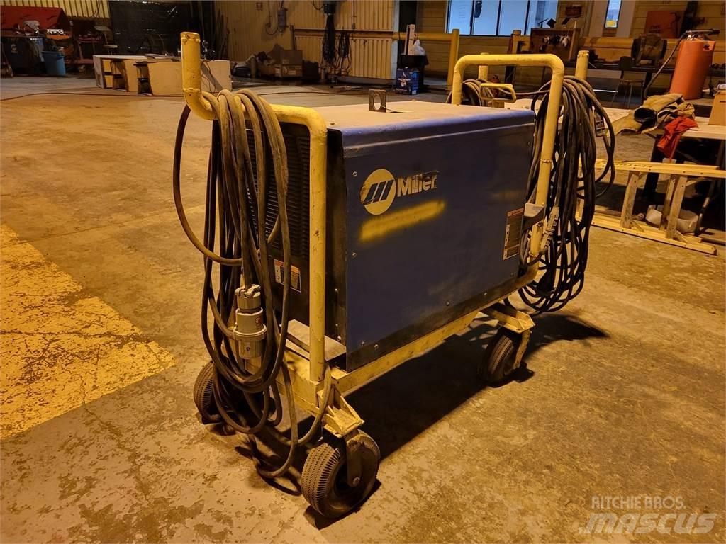 Miller Dimension 652 Aparati za zavarivanje