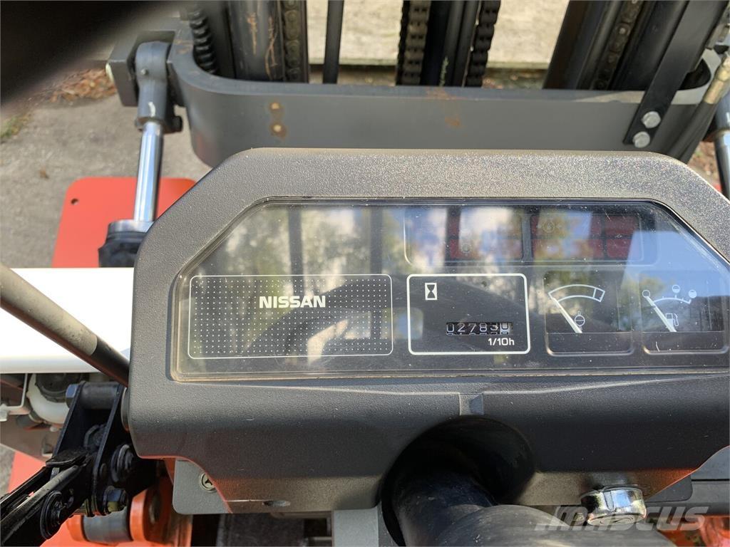 Nissan PJO2A25V Građevinarstvo – ostalo