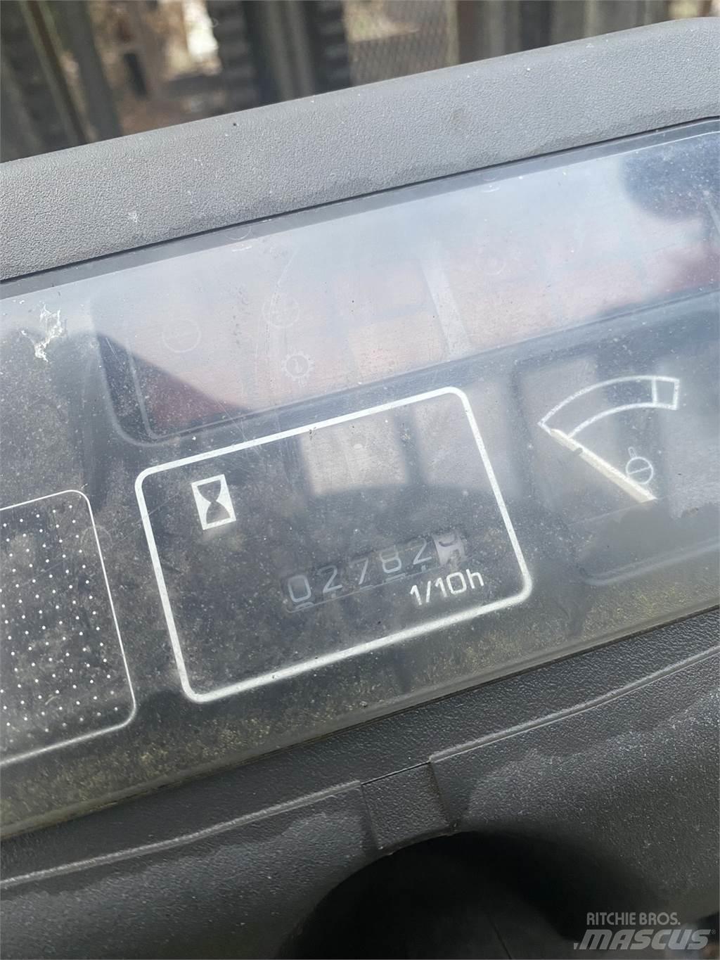 Nissan PJO2A25V Ostalo
