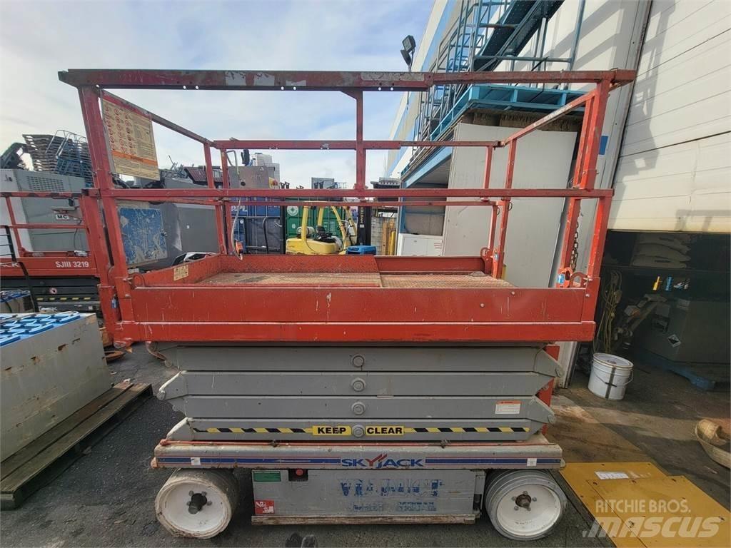 SkyJack SJ3 4632 Škaraste platforme