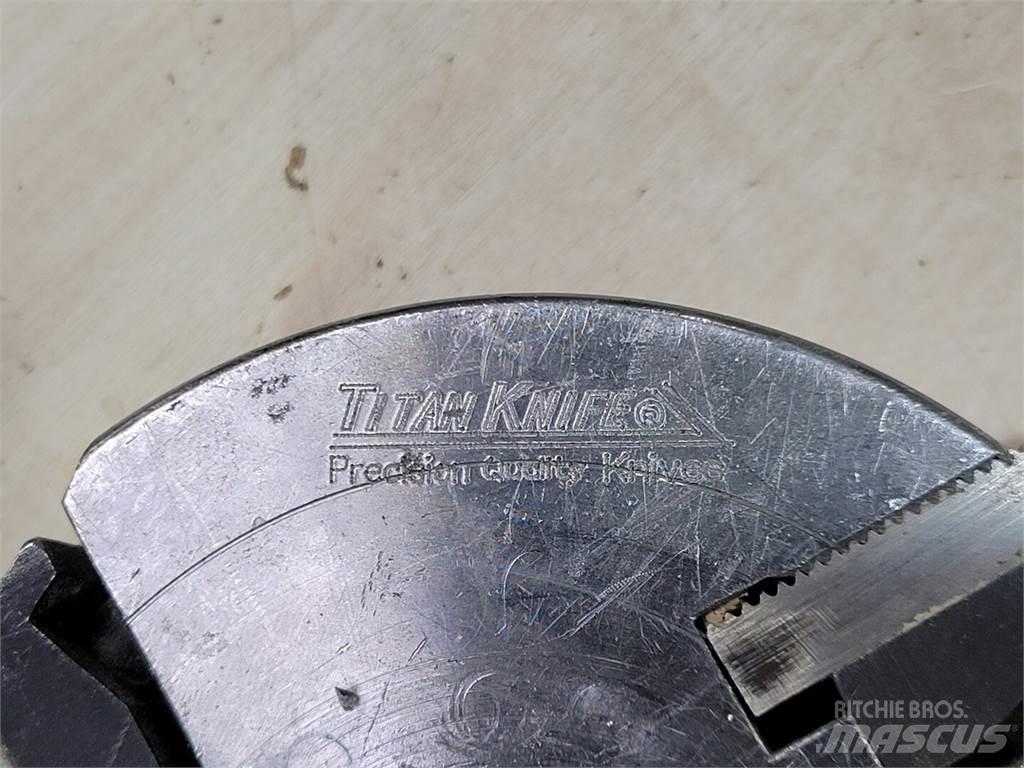 Titan KNIFE H01102022 Građevinarstvo – ostalo