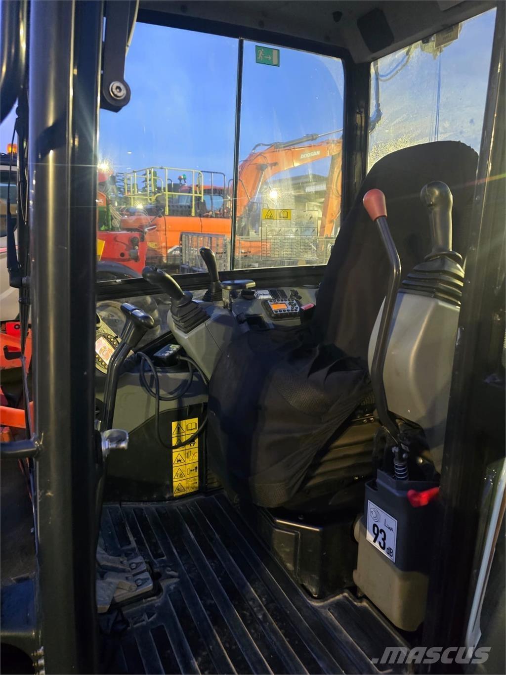 Bobcat E27 Bobcat Bageri gusjeničari