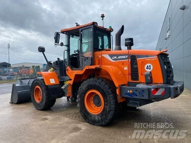 Develon DL250-5 Utovarivači na kotačima