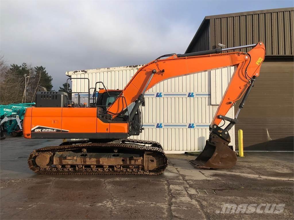 Develon Dx225lc-7 Bageri gusjeničari