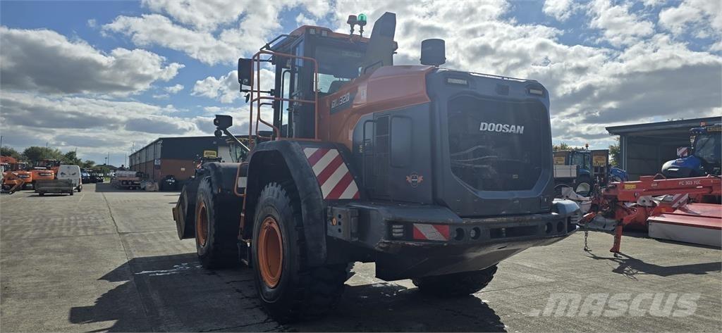 Doosan DL320-7 Utovarivači na kotačima