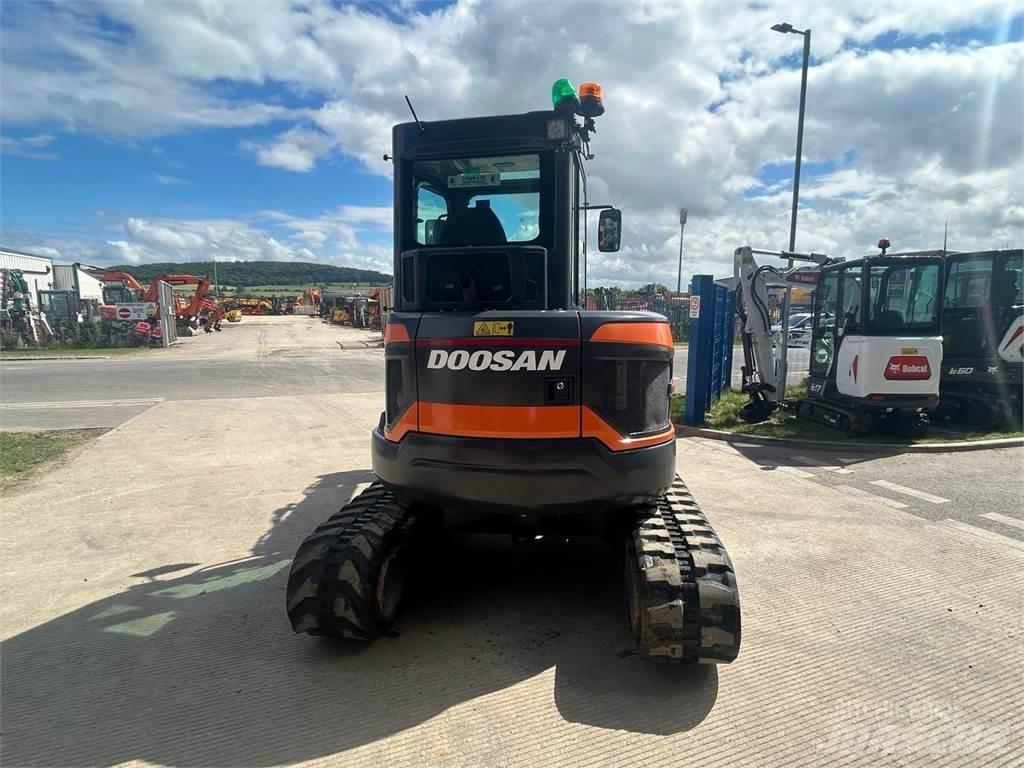 Doosan DX50z Bageri gusjeničari