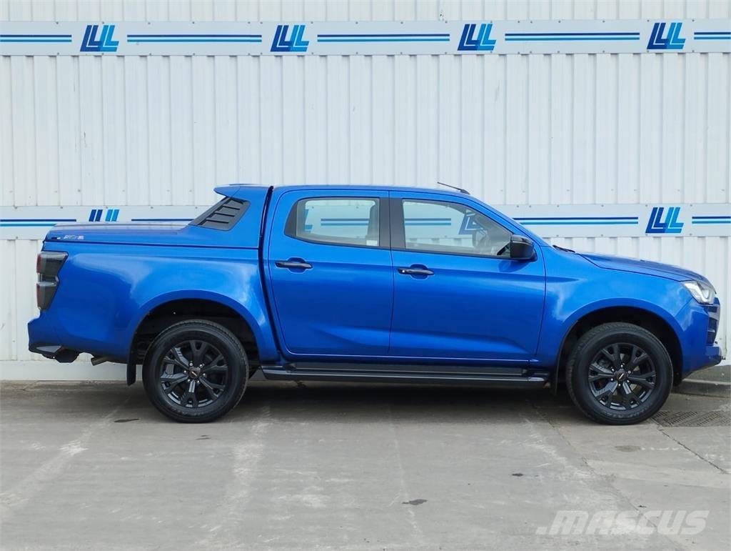Isuzu V-Cross Kiperi