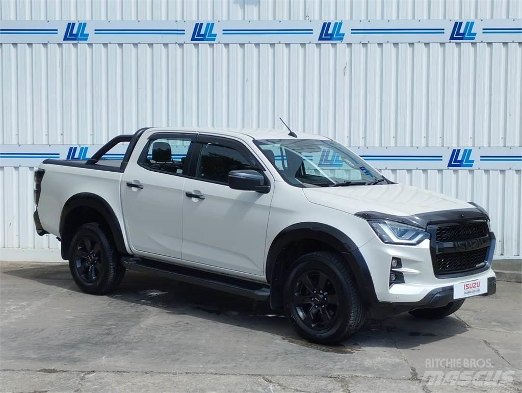 Isuzu V-Cross Kiperi