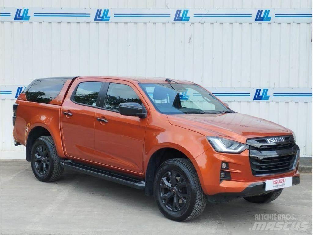 Isuzu V-Cross Kiperi