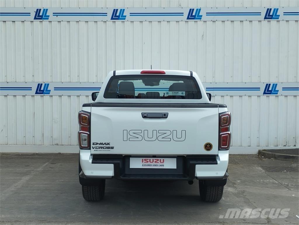Isuzu V-Cross Kiperi