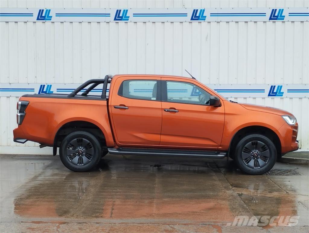 Isuzu V-Cross Kiperi