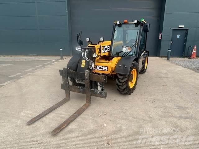 JCB 525-60 Agri-Plus Teleskopski viličari