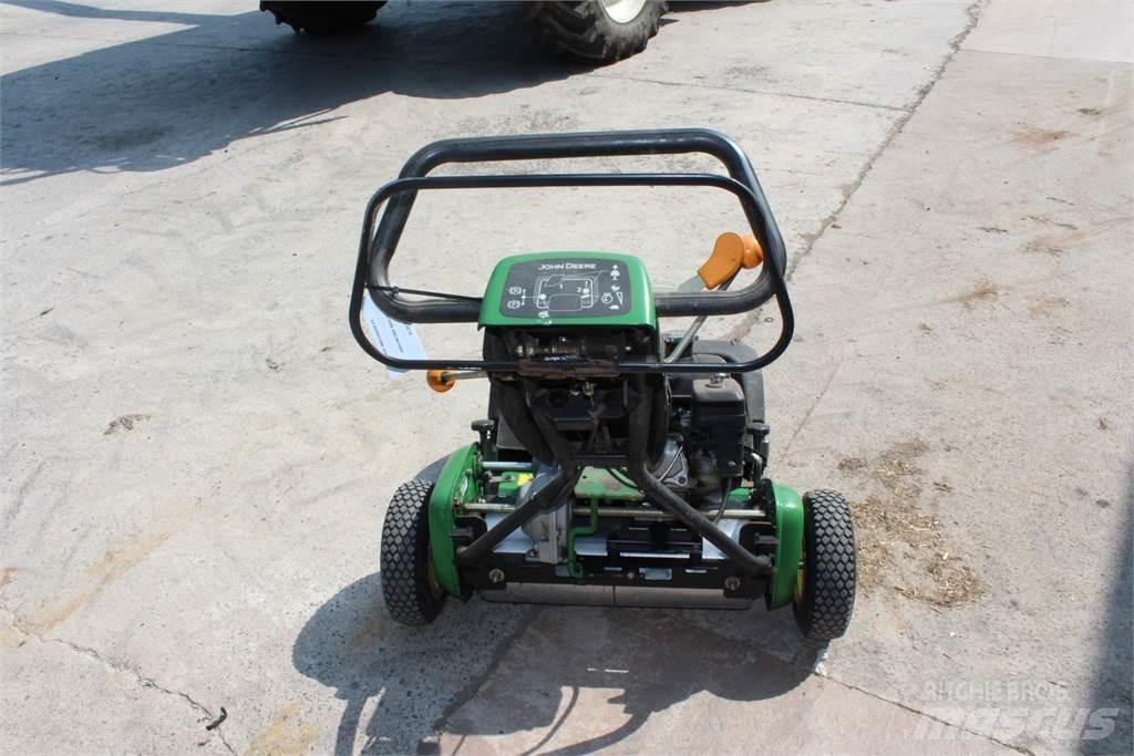 John Deere 220B Motokultivator kosilice