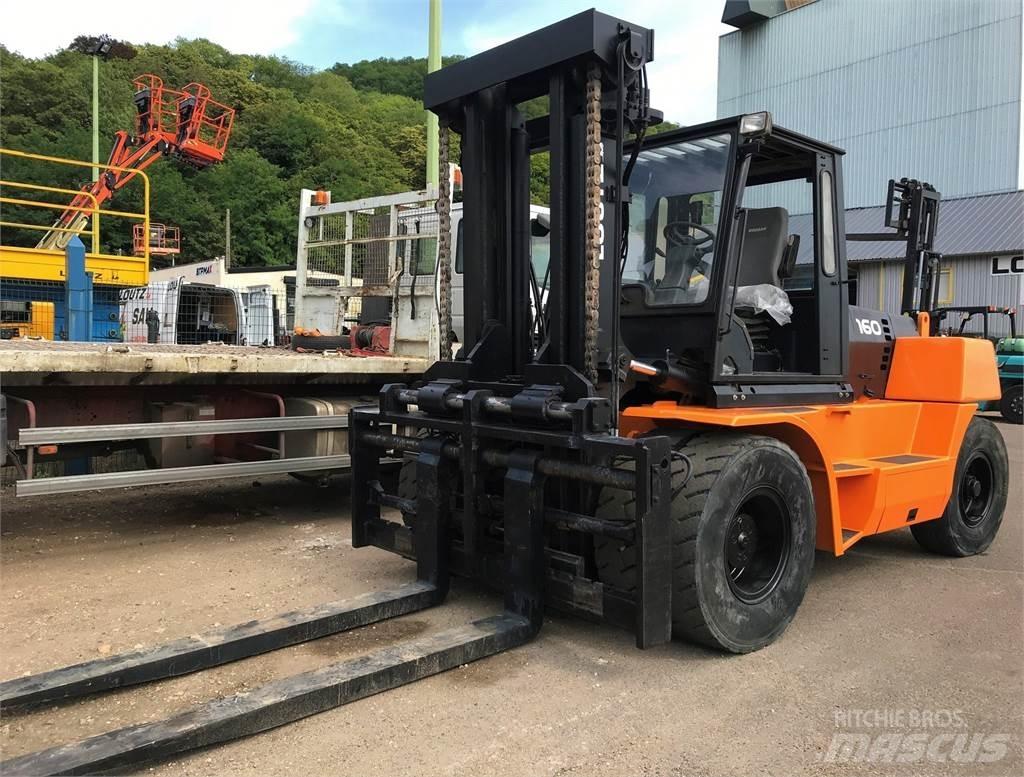 Doosan DL160 Dizelski viličari