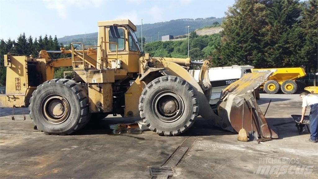 CAT 988B Utovarivači na kotačima