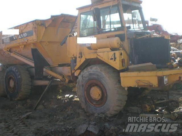 Volvo A25C Zglobni demperi