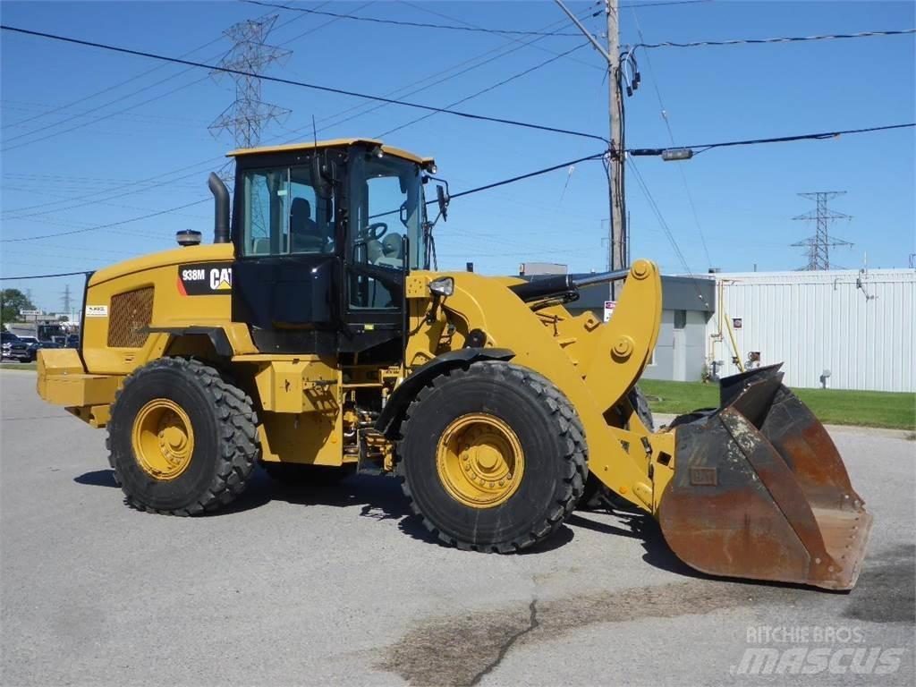 CAT 938M Utovarivači na kotačima