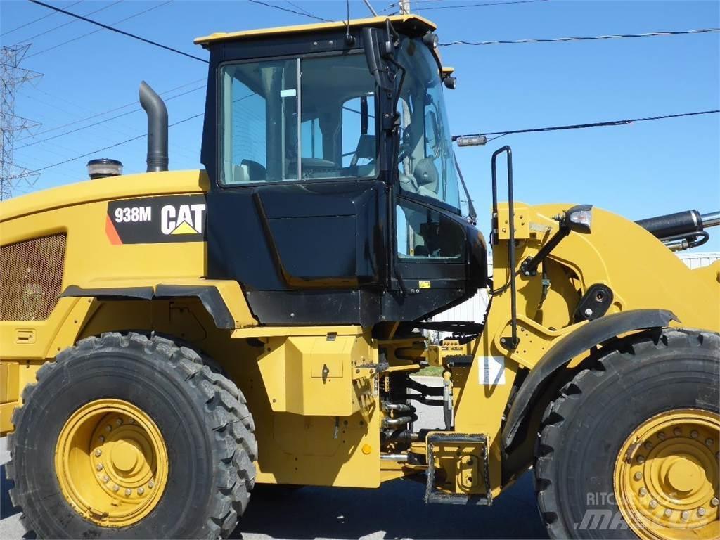 CAT 938M Utovarivači na kotačima