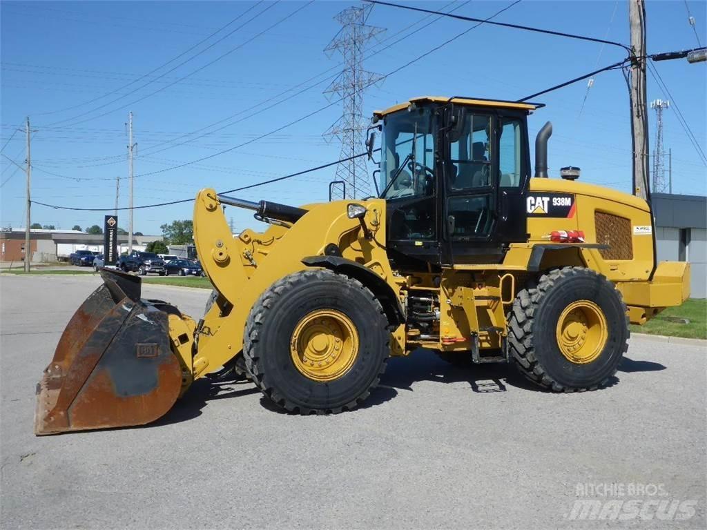 CAT 938M Utovarivači na kotačima