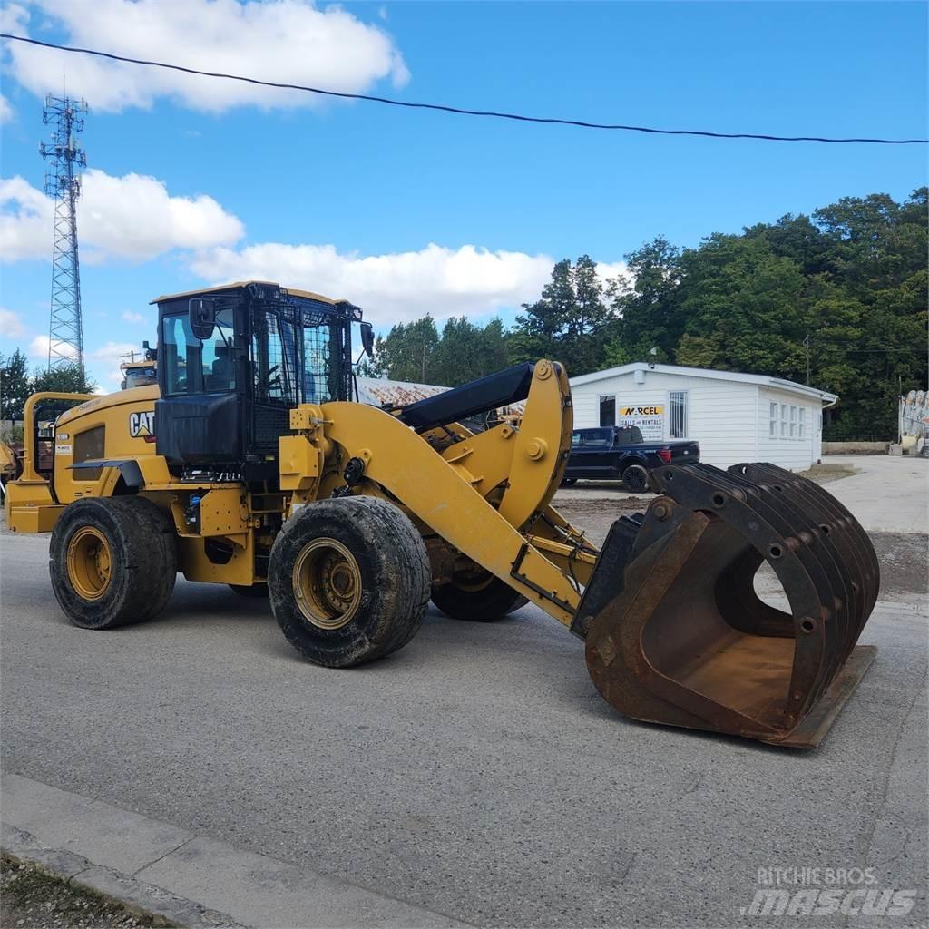 CAT 938M Utovarivači na kotačima