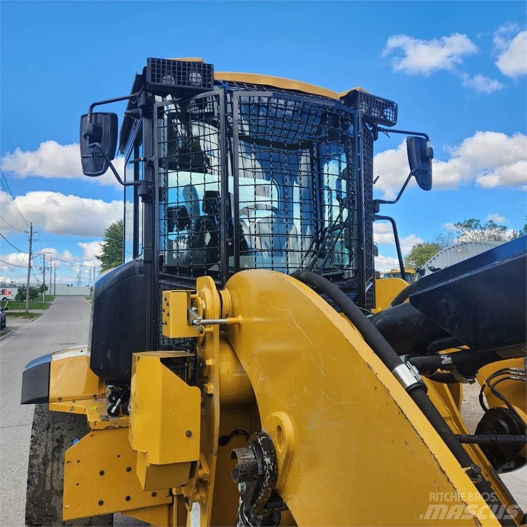 CAT 938M Utovarivači na kotačima